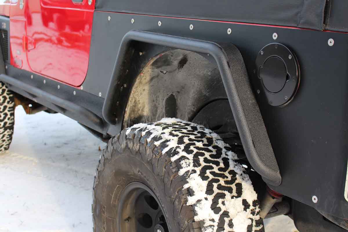 Fishbone Offroad 97-06 Jeep Wrangler TJ Steel Tube Fenders Rear 3In Flare - Black Textured Powdercoat - Image 3